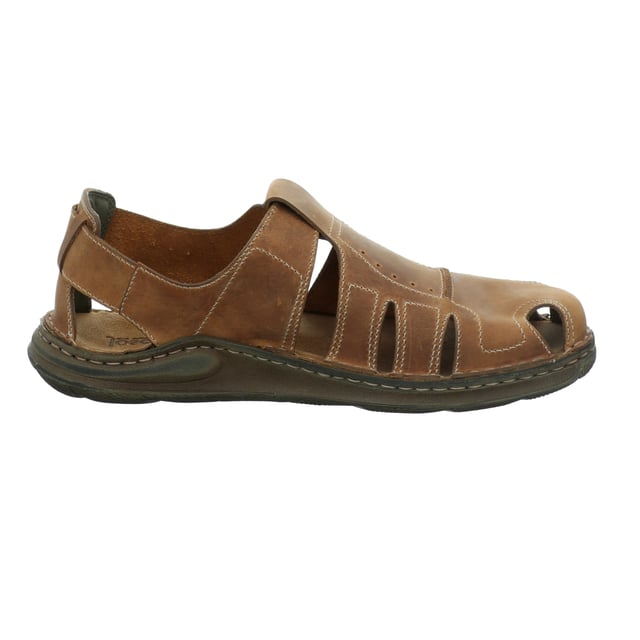 Estos zapatos están fabricados piel de vaca especialmente robusta, por lo que son muy duraderas. La práctica cremallera sirve para una sujeción firme en las sandalias. El método de fabricación esencial para nuestros zapatos es el tradicional cosido a mano. Maverick 01 ofrece a los pies un ajuste extra gracias a la anchura G. Vayas a donde vayas, este modelo Maverick 01 te acompañará en las buenas y en las malas todo momento.