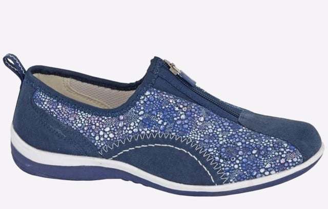 Step up your everyday footwear game with the Boulevard Debar Leisure shoes, crafted with a luxurious suede leather upper that exudes style. The suede material not only add a touch of elegance but also ensures durability and comfort for prolonged wear.
 Equipped with a convenient center zip closure, slipping into these shoes is effortless, while the heel pull tab further enhances ease of wear, allowing you to effortlessly slide them on and off as needed. Whether you're rushing out the door or simply seeking comfort throughout the day, these shoes have got you covered.
 - Suede leather upper
 - Centre zip closure
 - Heel pull tab for easy on / off wear
 - Pig leather padded sock 
 - Textile lining 
 - TPR durable rubber outsole