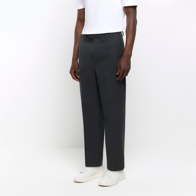 Tapered fit, Flannel fabric, Belt loops, Side slip pockets, Concealed button and zip fastening