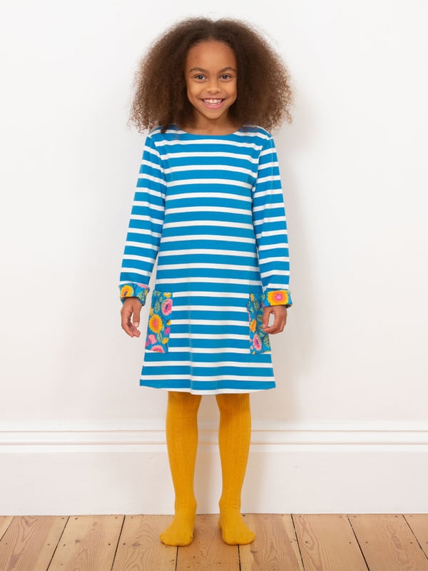 90% organic cotton 8% polyamide 2% elastane | Proud to be certified by Control Union to the Global Organic Textile Standard (GOTS) | Beeswax yellow cable knit | Rib waistband | Made in Turkey | Machine washable at 40 degrees, or at 30 degrees to be kinder to the planet