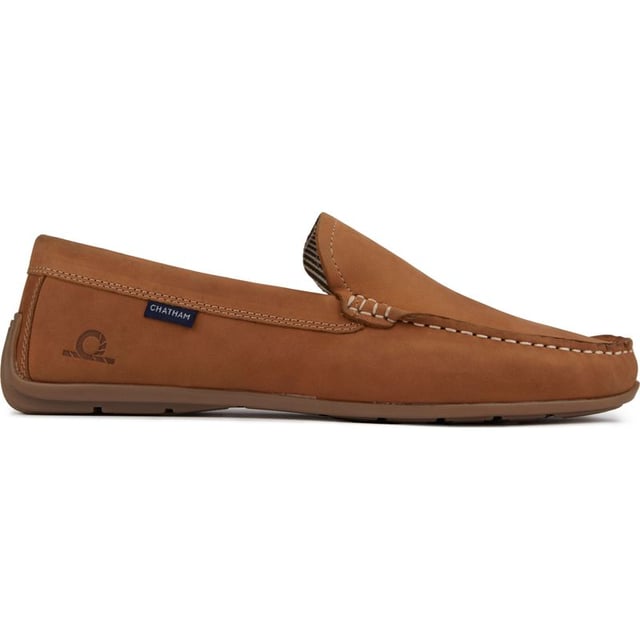 Mens tan Chatham Marine hatch shoes, manufactured with nubuck and a rubber sole. Featuring: chatham branding, fully lined, driving moc sole and stitched upper.