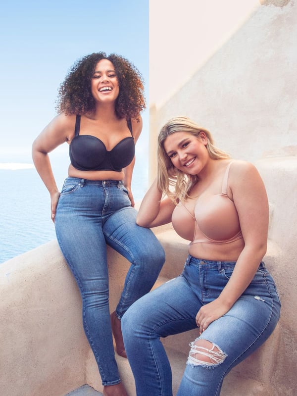 Curvy Kate Smoothie Strapless Moulded Bra. With an inner sling to keep the cup rounded and supported. Features silicone strips to prevent slippage. The product is recommended for hand wash only.