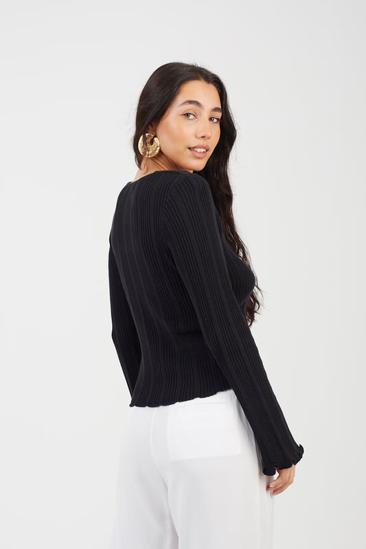 Enhance your style with this open-front ribbed cardigan from Brave Soul. Crafted from 100% cotton and features an open front with two button fastening, wide sleeves, and lettuce cuffs. Team with a pair of wide-leg trousers for an elevated stylish look. Model wears UK size S.