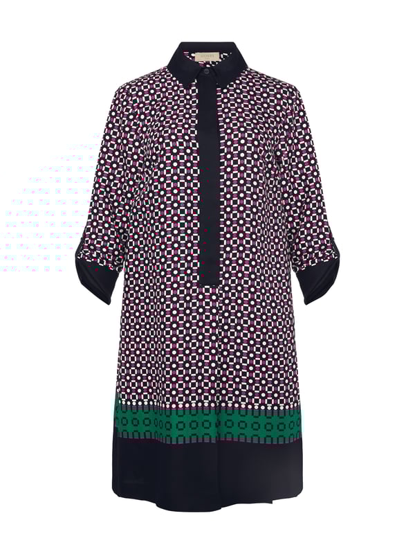 Infinitely versatile. Featuring a contemporary geo print, the Marci dress is cut to a relaxed shift silhouette. Boasting a multitude of styling possibilities, wear it as a dress or over jeans or trousers.