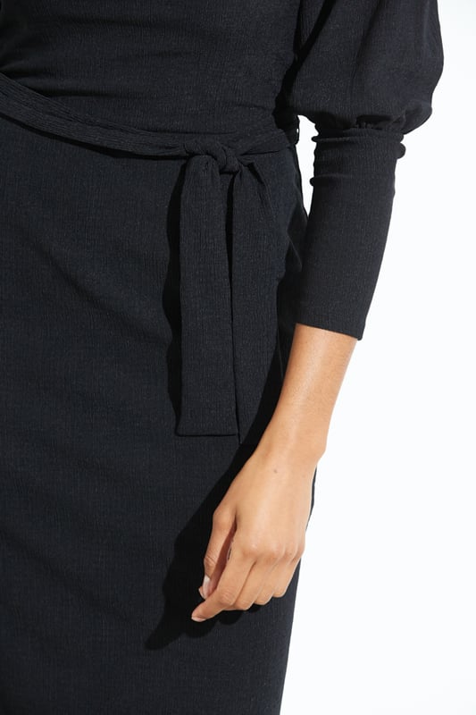 Black Textured Jersey Sweetheart Neckline Tie Waist Dress