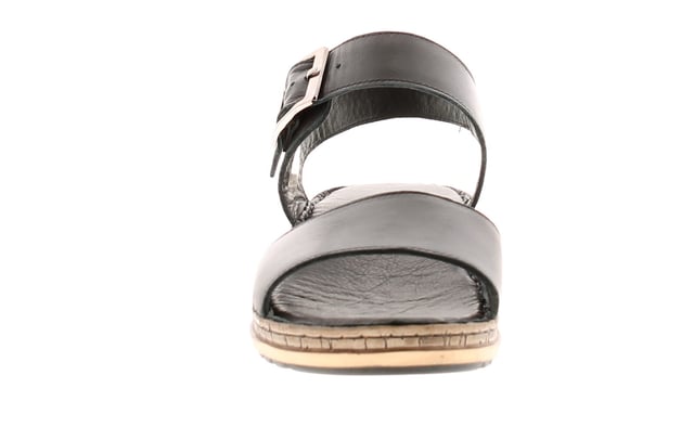 Hush Puppies Ellie Sandals Womens The Ellie wedge sandal will put a spring in your step with ZeroG design built with super lightweight crafted from soft premium leather, and features a soft leather lining and extra padded leather sock for ultimate comfort.
- ZeroG: Built with super-lightweight materials, this outsole keeps your feet at ease all day long.
- Suede Upper with Leather Sock and Lining.
- Extra Padded Cushion Comfort Insole.
- Hard wearing PU sole