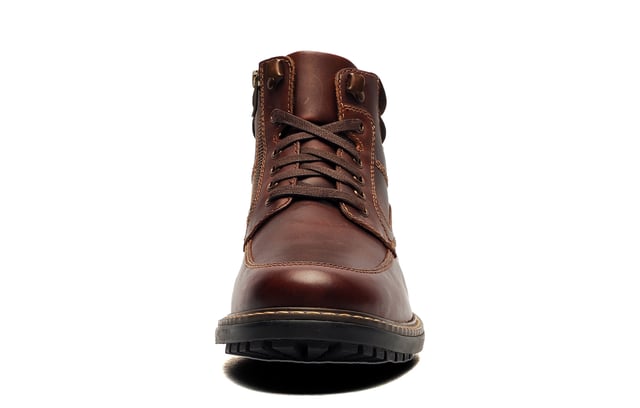These Catesby EnglandSan Franciscomens leather boots are crafted with precision and attention to detail, carefully constructed with a premium leather upper with supportive overlays, complete with intricate designer stitch detailing and contrast laces to provide you with a quality designer finish.
 Delivering effortless urban style with added comfort through a padded ankle collar, and a durable rubber outsole to provide great traction, these are sure to be your go-to boots in the upcoming seasons.
 - Leather upper
 - Secure 5-hole lace fastening
 - Side zip = Easy on / off wear
 - Intricate designer stitch detailing
 - Padded heel and ankle collar
 - Durable rubber outsole
 - Comfort cushioned insole
 - Catebsy England Branding