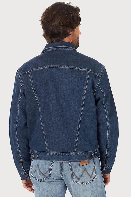 Ramp up your style with this Western Denim Jacket. Created with enhanced denim specifically crafted to have superior stretch recovery, meaning it will hold shape throughout the day. Western details spade chest pockets with W stitching, flap pockets with snaps, welt front pockets are infused with a soft, sherpa lining through the entire body to make this jacket both fashionable and functional.

Sherpa Lined  Denim Fabric
 
100% Cotton Outer, Polyester Borg Lining
 
Regular Collar
   
27" Shoulder to Hem
    
Sizing: As expected
 
Fit: Boxy
  

These are end of line ex Wrangler and may not be in original packaging