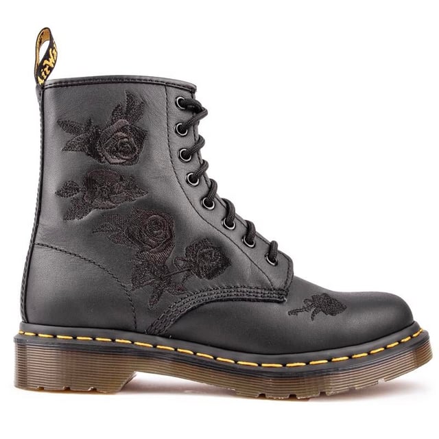 Dr Martens 1460 Vonda Is A Striking Women's Boot With Unique Details And Yellow Stitching, Which Gives Them A Real Doc Martens Edge. Featuring A Leather Upper, The Famous Air-cushioned Airwair Sole, Heel Loop And Goodyear Welt For Enhanced Durability. These Boots Stand Out From The Crowd In The Legendary Docs Fashion With A Touch Of Alternative Rock 'n' Roll Styling.