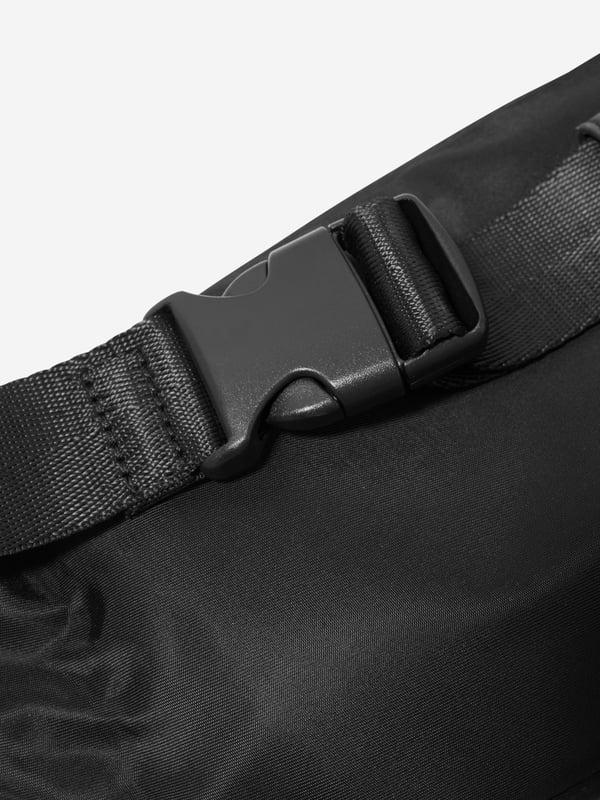 Cool and sleek, this boys black crossbody bag from Guess is a stylish solution for carrying around those little everyday essentials. silver hardware and swish design elements make this a great accessory for any out and about look.‚ Clasp Fastening‚ Adjustable Strap‚ Zipped Compartment