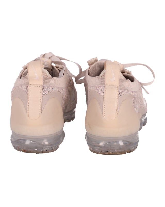 Pink vapor maxes outlet