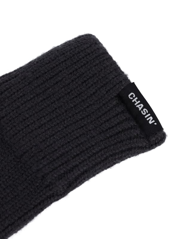 CHASIN' Stubai Glove in various colors. The special fingertips allow you to use your touchscreen while wearing the gloves.