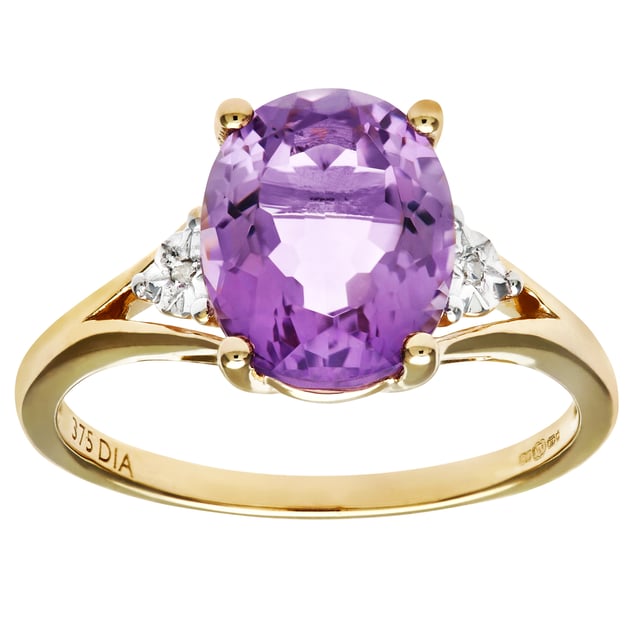9K (375) witgoud: 1,8 gram; # Diamant: 0,01 ct; # Amethist: 2,3 ct