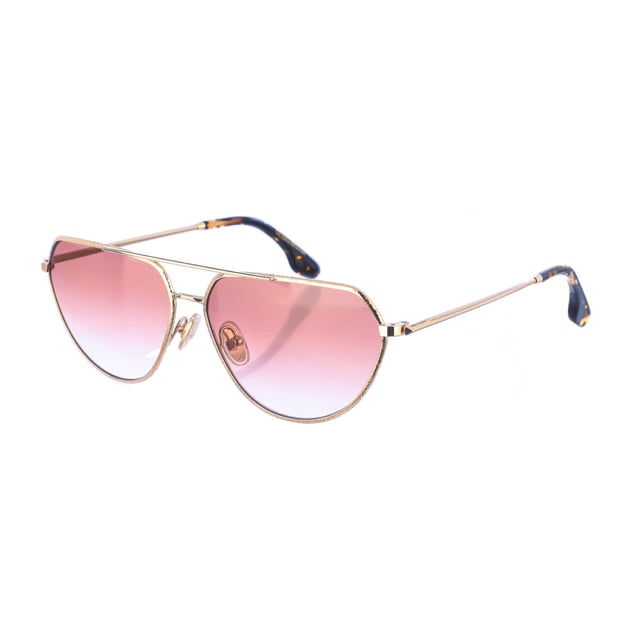 Sonnenbrille mit Metallrahmen.
 Rechteckige Form.
 Metallbügel mit Acetat-Finish und eingraviertem Markennamen.
 100%iger UV-Schutz.
 Antireflektierende Gläser.
 Markendetail auf dem Nasenpad.
 Enthält: Alle unsere Produkte werden in der Originalverpackung geliefert.
 Maße: Höhe der Gläser: 44 mm. Breite des Glases: 60 mm. Steg: 13 mm. Bügel: 140 mm.
 Zusammensetzung: Metall
 Pflege:
Reinigen Sie die Gläser mit Wasser und Seife.
 - Verwenden Sie keine schmutzigen oder scheuernden Tücher, da diese die Eigenschaften der Filter verändern können.
 - Verwenden Sie nur Originalzubehör und -ersatzteile.