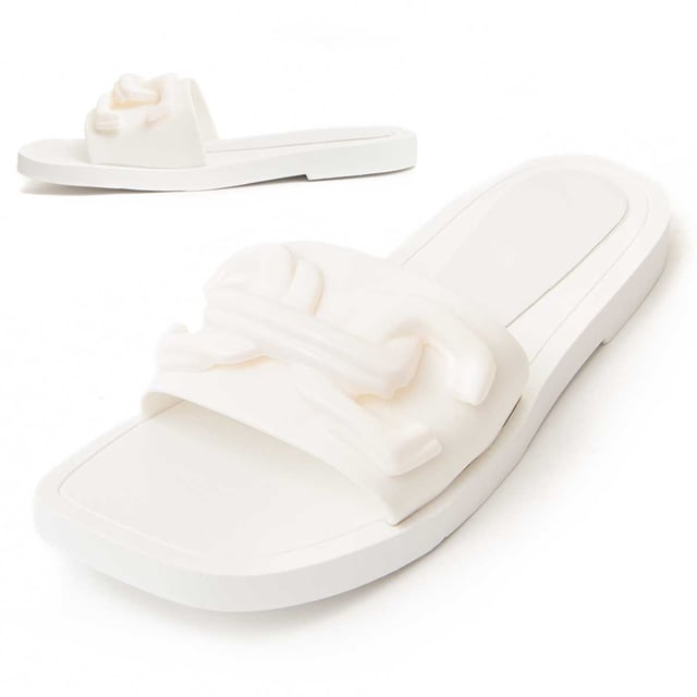 Casual sandaal voor dames. Comfortabele pasvorm. Gevoerde binnenzool. Antislip zool. Versterkte stiksels. Door andere merken voor ons merk gemaakt.