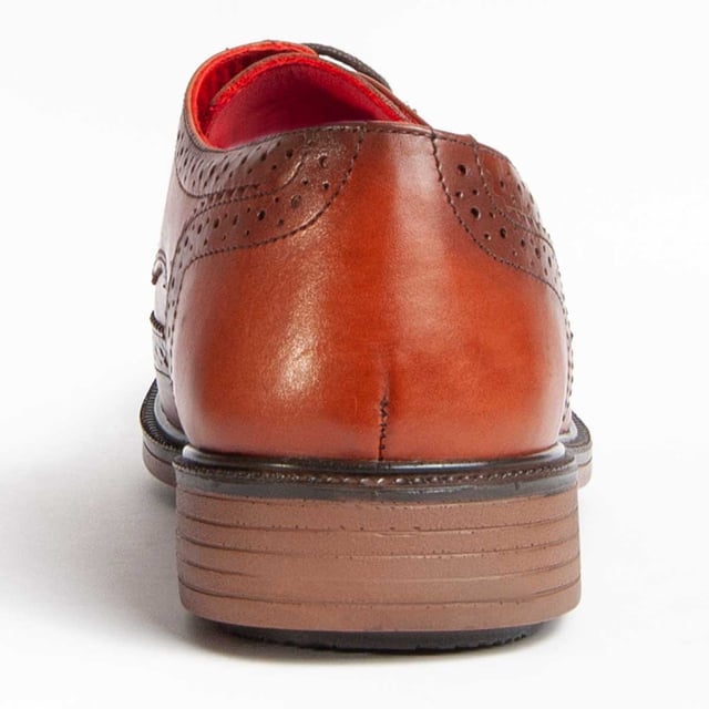 Garantía Purapiel, 10 años de garantía. Zapato de cordones para hombre. Fabricado en cuero 100% natural libre de Cromo VI. Materiales de máxima calidad. Suela de goma antideslizante. Membrana Waterproof. Plantilla acolchada. Fabricado por otras marca para nuestra marca.