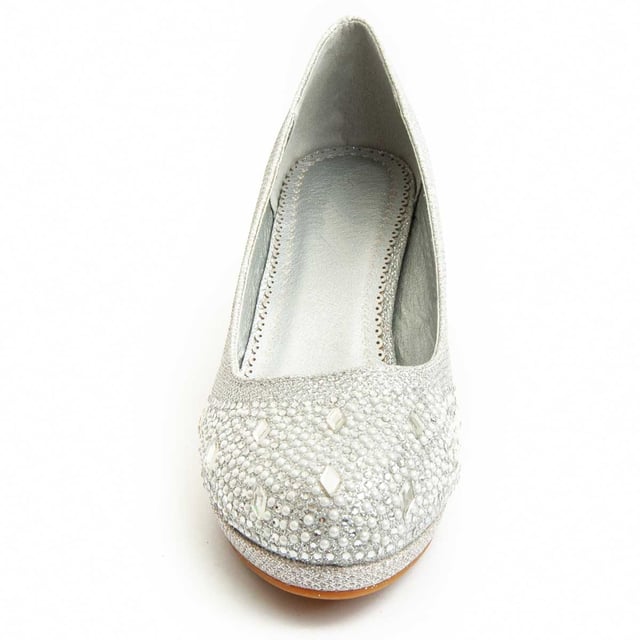 Hochhackige Schuhe für Damen. Bequeme Passform. Von anderen Marken für unsere Marke hergestellt. Ungefähr Maße: 6 cm Absatz.