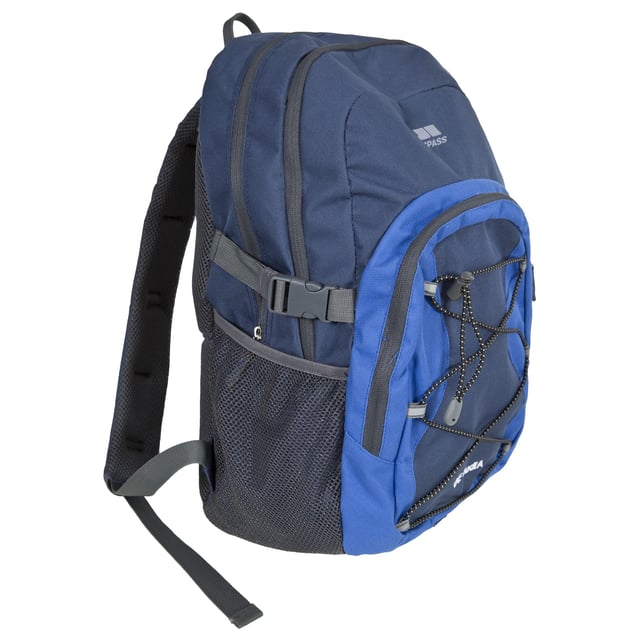Justerbar ryggsäck på 30 liter. Multifunktionell. 3 sektioner med dragkedja. Invändiga fickor. Invändig nyckelring. 600D polyester.
