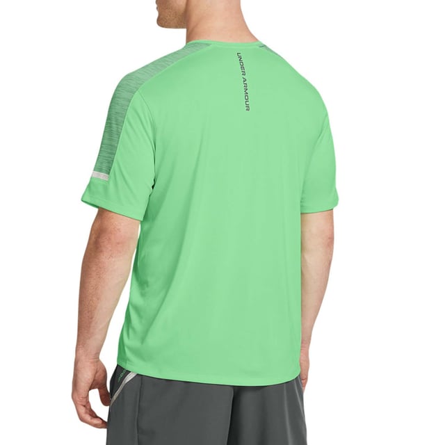 Under Armour Tech Utility Short Sleeve T-Shirt in green.- Crewneck.- Short sleeves.- Reflective details.- UA Tech™ fabric is quick-drying  ultra-soft & has a more natural feel.- Material wicks sweat & dries really fast.- Ref: 1385976350