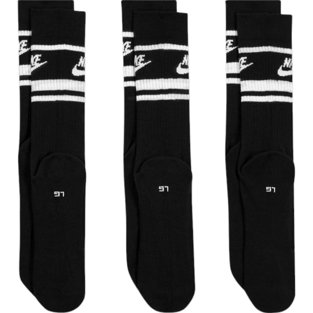 Nike Dri-fit Technology Helps You Stay Dry and Comfortable. -- . Thick terry sole provides comfort and impact absorption. Ribbed arch band offers a supportive feel. Crew silhouette covers your ankle and lower calf. With Nikes staple Dri-Fit technology wicking away moisture, keeping your feet dry and comfortable, these socks should be cemented as a part of any outfit.