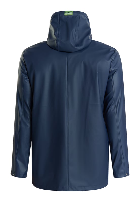 Mit dieser Schmuddelwedda Regenjacke machen Sie auch bei ungemütlichem Wetter eine gute Figur. Gefertigt aus einem modernen, nachhaltig recycelten Polyester, können Sie auf das beschichtete wasser- und winddichte Material vertrauen. Dafür sorgt auch der verdeckte Reißverschluss, die verstellbare Kapuze mit Stehkragen sowie die versiegelten Nähte. Ergänzt wird das Design durch die aufgesetzten XL-Pattentaschen, eine Innentasche sowie durch den typischen Seemanns-Print auf der Brust.  Regenjacke