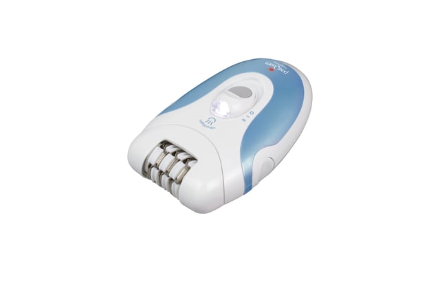 "Professionele epilator met drie koppen
voor perfecte ontharing  
PEELING ACCESSOIRE
Verwijdert eenvoudig dode cellen en zorgt voor een zachte huid.
 TRIMMER ACCESSOIRE
Trimt de haren en bereidt de huid voor op perfecte ontharing. 
ONTHARINGSACCESSOIRE
Verwijdert zelfs de kortste haartjes snel en gemakkelijk.  
TECHNISCHE KENMERKEN
220~240 V - 50Hz - 3W
- Gewicht: 120 gr.
- Afmetingen: 240 x 172 x 50 mm.
"