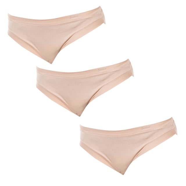 3-pack of panties Janira
 Medium size.
 Elastic waistband.
 Brand detail printed on the upper side.
 Intimo Janira guarantees maximum comfort and quality of its garments by choosing the best fabrics and offering the designs that best adapt to the style of each woman and the needs of each moment.
 Inner lining.
 Seams seen in tone.
 Composition: 93% Cotton, 7% Elastane
 Care:
Wash at a maximum temperature of 30º.
 - Do not use bleach.
 - Do not use dryer.
 - Do not iron.
 - Do not dry clean.