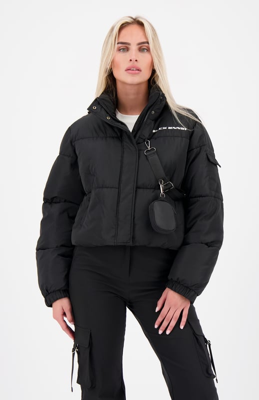 100% Polyester Short fit High collar with zipper and button closure BLCK BNNS logo on left chest Two front pockets Adjustable cuffs Side pocket on left arm Detachable zipper pouch 