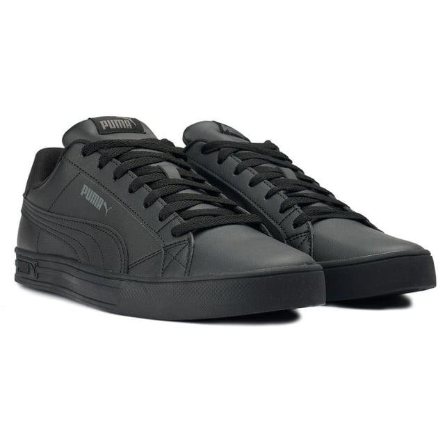 Diese aktualisierten, absolut coolen Sneaker kombinieren Retro-Stil mit aktuellen Details. Das Obermaterial aus Leder, die glänzende Fersenkappe und die SOFTFOAM+ Einlegesohle verleihen einen super Look mit modernem Komfort. Die etwas erhöte Zwischensohle sorgt dafür, dass du bei jedem Schritt ein federndes Laufgefühl hast und immer einen Schritt vorraus bist.