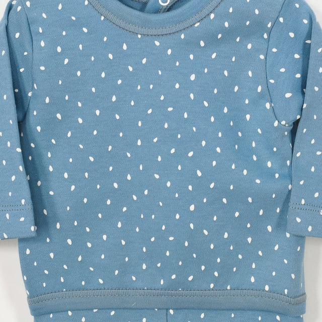 Baby set Babidu.
 Color blue
 Long sleeve and long pants set.
 Round neck with ribbed finish.
 Seams seen in tone.

 Composition: 100% Cotton

 Wash at maximum temperature 40º
 -Do not use bleach
 -Support iron
 -Tumble dry low
 Composition: 100% cotton
 Care:
Wash at maximum temperature 40º
 -Do not use bleach
 -Accepts iron
 -Dry at low temperature