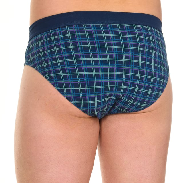 Pack-2 Slips Kisses&Love
 Elastic rubber waistband.
 Detail of the brand name on the waistband.
 Breathable fabric.
 Anatomical front with the ability to hold without squeezing.
 Seams seen in tone.
 Composition: 95% Cotton, 5% Elastane
 Care:
Care:
 - Wash at max temperature. 40º.
 - Do not use bleach.
 - Do not use dryer.
 - Do not iron.
 - Do not dry clean.