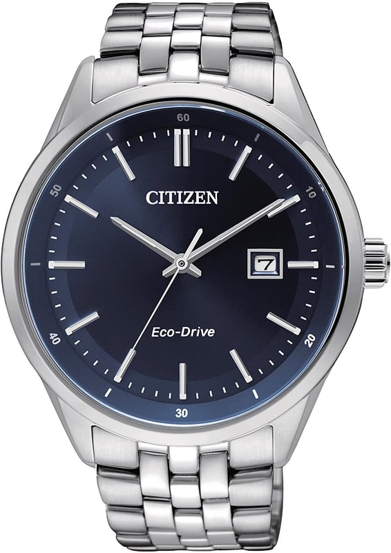 Diese Citizen Analoguhr für Männer ist der perfekte Zeitmesser zum Tragen oder zum Verschenken. Es ist Silber 41 mm Runde Gehäuse mit dem bequemen Silber Edelstahlarmband kombiniert wird sichergestellt, dass Sie diese atemberaubende Uhr ohne Kompromisse genießen. Das hochwertige Eco-Drive Uhrwerk ist bis zu 10 bar wasserdicht und sorgt dafür, dass Ihre Uhr immer tickt. Diese hochwertige Uhr verfügt über eine Eco-Drive Technologie (Aufladung durch jede Lichtquelle; keine Notwendigkeit für eine Batterie) -Die Uhr hat eine Kalenderfunktion: Datum, Solarbetrieben Hochwertiges 21 cm langes und 19 mm breites Silbernes Edelstahlarmband mit Faltschließe und Druckknopfverschluss Gehäusedurchmesser: 41 mm, Gehäusedicke: 10 mm, Gehäusefarbe: Silber und Zifferblattfarbe: Blau