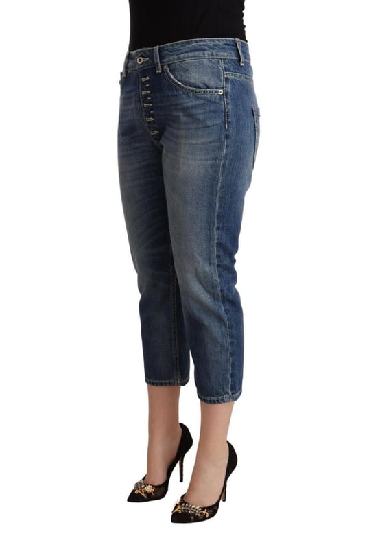 Brand new with tags
  Crafted from 100% cotton
  Button fly closure
  Mid waist denim style
  Blue washed color
  Logo details
  Perfect for women
Material: 100% Cotton