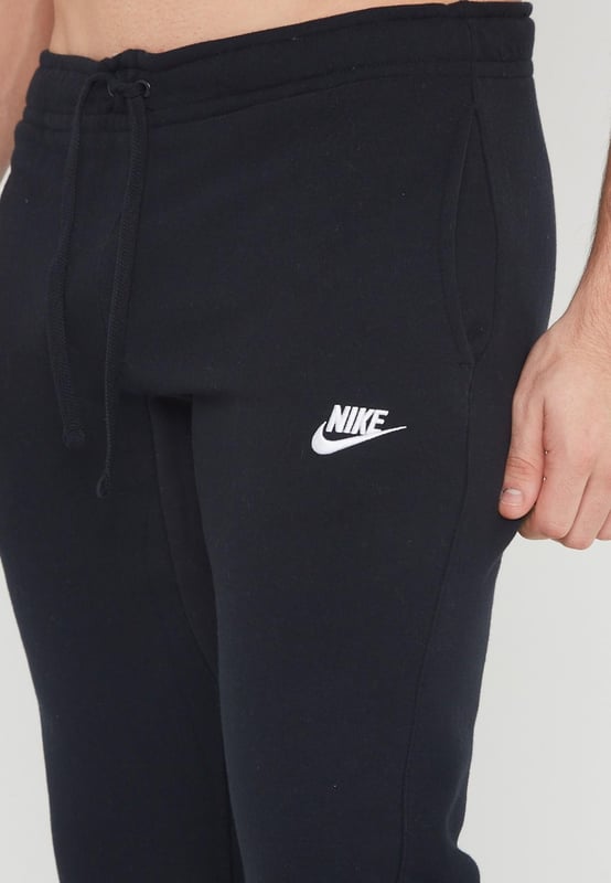 Nike Mens Crewneck Clubfleece tracksuit set.           
Crafted from a Brushed Back Fleece.           
Ribbed Crewneck, Cuffs and Waist.          
Classic Nike Logo Embroidered on the Left Chest.               
80% Cotton, 20% Polyester.           
Machine Washable.           
Available in Black, Navy, Grey.