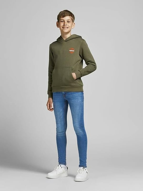 Jack & Jones Original Kids Skinny Jeans Boys Material: 79% Cotton, 19% Polyester & 2% Elastane
Fit: Super Skinny fit
Features: Tapered Leg, Basic 5 Pockets, Buttoned with Zip Fly
Closure: Button-Up
Wash: Machine washable