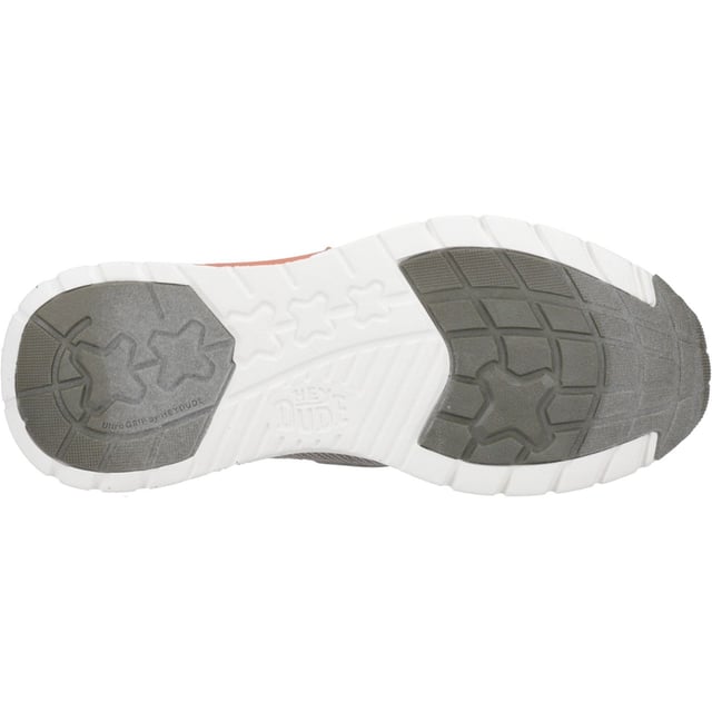 Step into an airy knit upper, removable foam insole, and lightweight outsole, and step out in total comfort. Sirocco Sport Mode, activated.