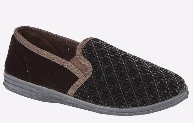 Presented in a sleek and cosy warm colourway, these Zedzzz Kevin slippers boast premium comfort and support, with a twin gusset for easy slip on wear, and a durable rubber outsole.
- Velour upper
- Twin gussets for easy slip on wear
- Textile Covered Injected Sole