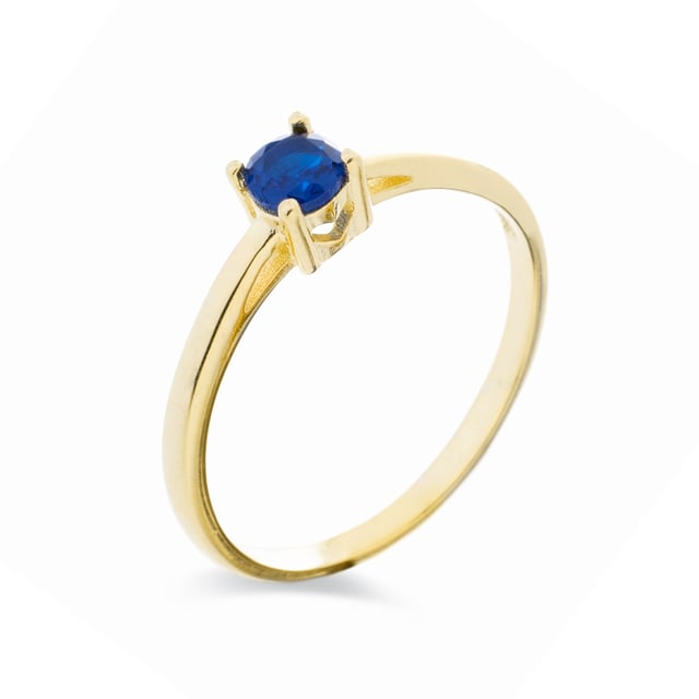 Anillo Otieno de plata de Ley 925 y Cuarzo Hidrotermal Lapislazuli acabado oro 18k. África Moda te sumerge en un mundo de colores vibrantes, texturas exquisitas y diseños artesanales que reflejarán la esencia de tu espirítu.