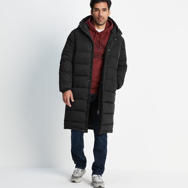 Langrick is a super stylish and functional men's padded jacket with a bit of added length, making it both a practical and on-trend option for colder months. Keeping you cosy with its padded baffles and full-length covered zip, as well as a high performance recycled insulated filling, this heavy men's jacket is perfect for low temperatures and high wind. Super robust, you can count on this jacket to deliver season after season, make it a great long-term addition to our existing outdoor kit. An insulated hood with adjustable toggles also ensures chilly wind is kept out as you explore the great outdoors.