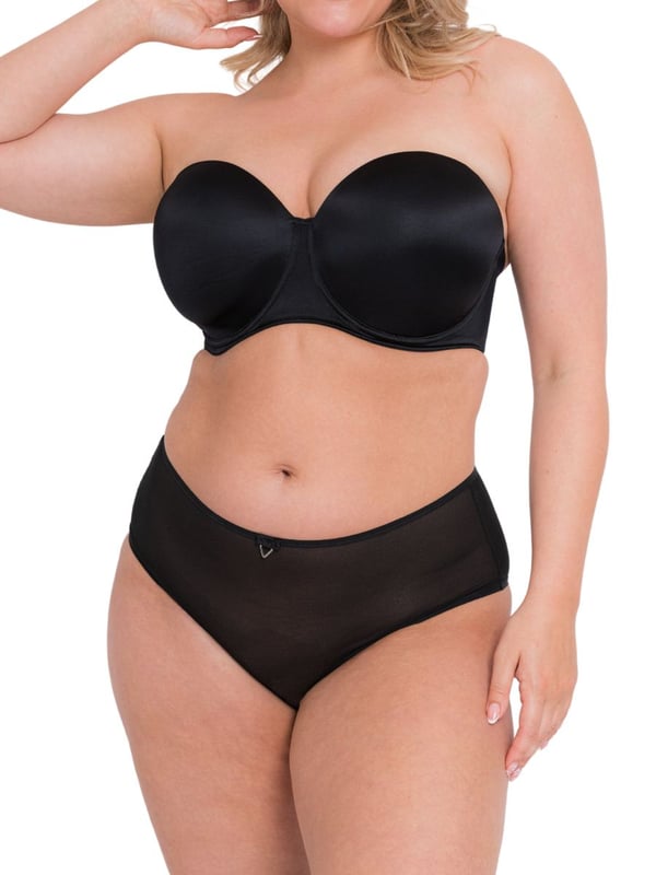 Curvy Kate Smoothie Strapless Moulded Bra. With an inner sling to keep the cup rounded and supported. Features silicone strips to prevent slippage. The product is recommended for hand wash only.