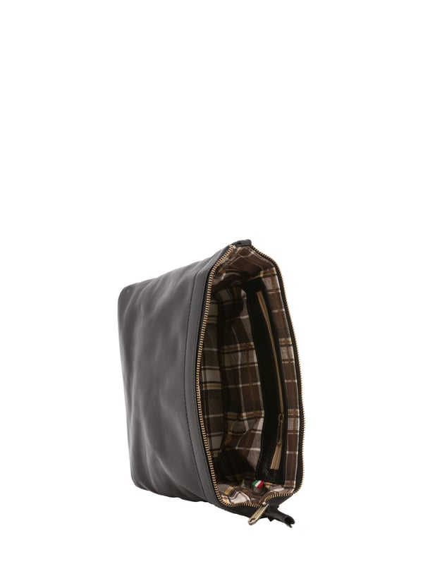Bolso de mano unisex. El cierre es con cremallera. Los bolsillos internos son dos con cremallera y dos abiertos. Los bolsillos externos están ausentes. Falta la correa para el hombro. El mango es de piel. Hay un compartimento interno. El material exterior es auténtica piel de vacuno. Internamente está forrado en algodón. Medidas: 18x23x12 cm. Hecho en Italia