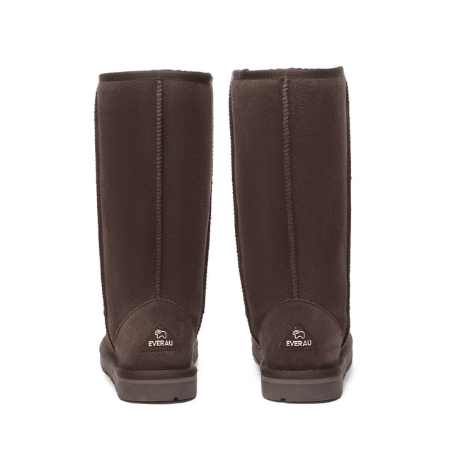 EVER AU Women Whistler Tall Classic Boots - Chocolate Classic never goes wrong! The height provides extra warmth for those who take it down seriously. With the upper made from high-quality cow suede, they are sure to last for many seasons.
Specification:
Cow Suede Upper
Sheepskin Wool Lining
Sheepskin Wool Insole
EVA Sole
Technologies:
Water & Stain Resistance Upper
Slip Resistance Outsole