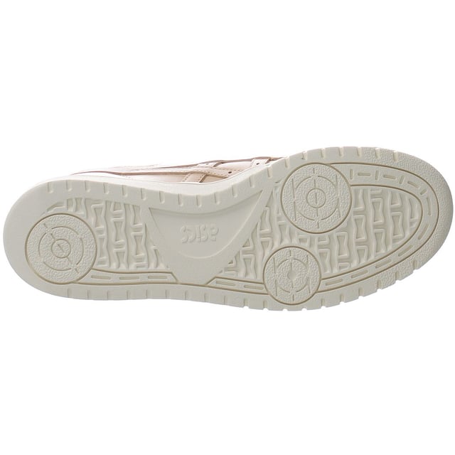 La icónica zapatilla de vida de Gel-PTG de Gel-PTG inspirada en el baloncesto de Asicstiger ™ es imprescindible para todos los hombres y mujeres elegantes que buscan actualizar su aspecto con un toque retro. Las características interesantes incluyen puntos de pivote tradicionales en la suela exterior y un elegante diseño superior de corte derby. El modelo también cuenta con una suela exterior extra y un vampiro perforado para ventilación adicional y comodidad diaria durante todo el día.