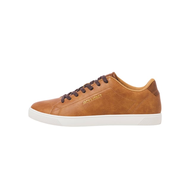 Zapatillas deportivas para hombre de la marca Jack & Jones. El zapato está hecho de cuero sintético de alta calidad.  Marca: Jack & JonesNombre del modelo: BossCategoría: zapatos para hombreMateriales: piel sintéticaColor: coñac.