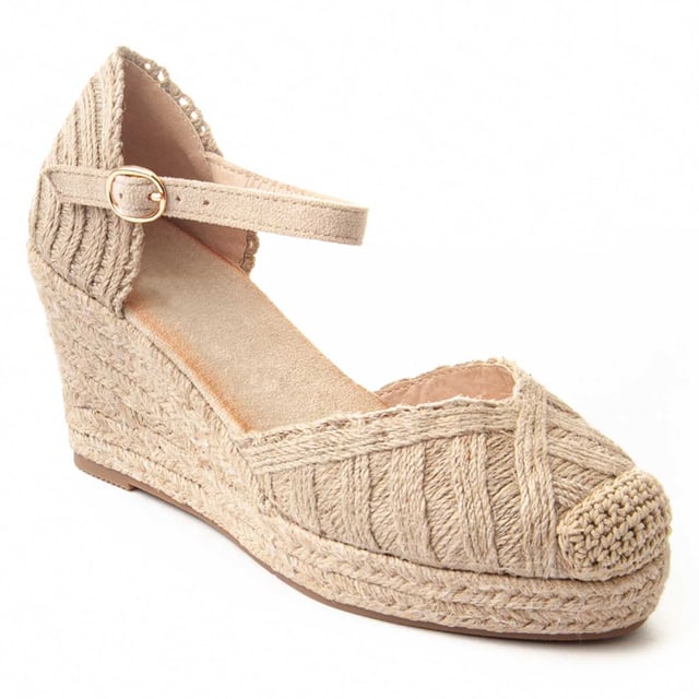 Espadrille aus Espartograss für Damen. Bequeme Passform. Gepolsterte Innensohle. Rutschfeste Sohle. Verstärkte Nähte. Für unsere Marke von anderen Herstellern gefertigt. Ungefähre Maße: 8 cm Absatz und 2 cm Plateau.
