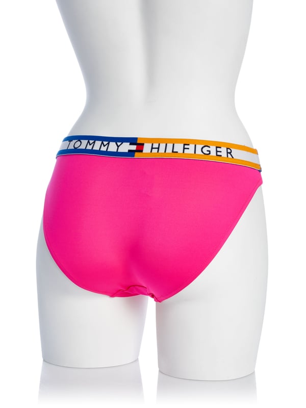 80% polyester, 20% elastaan; Tommy Hilfiger bikinibroekje; Model: UW0UW00860938; Hoogwaardige afwerking; panty gesneden; Tommy Hilfiger-logodetails