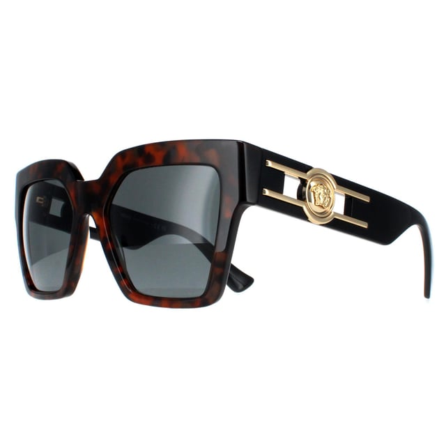 Las gafas de sol Versace VE4458 542987 dark havana dark grey son una montura elegante adornada con el icÃ³nico medallÃ³n de Medusa, que desprende opulencia y lujo a cada paso. Con una magnÃ­fica protecciÃ³n UV y una claridad excepcional, estas gafas de sol redefinen tanto la moda como la funcionalidad. Ya sea en las bulliciosas calles de la ciudad o tomando el sol, combinan a la perfecciÃ³n estilo y funcionalidad. VersÃ¡tiles y eternamente elegantes, estas gafas complementan cualquier atuendo, infundiendo a tu look un toque de glamour y refinamiento.