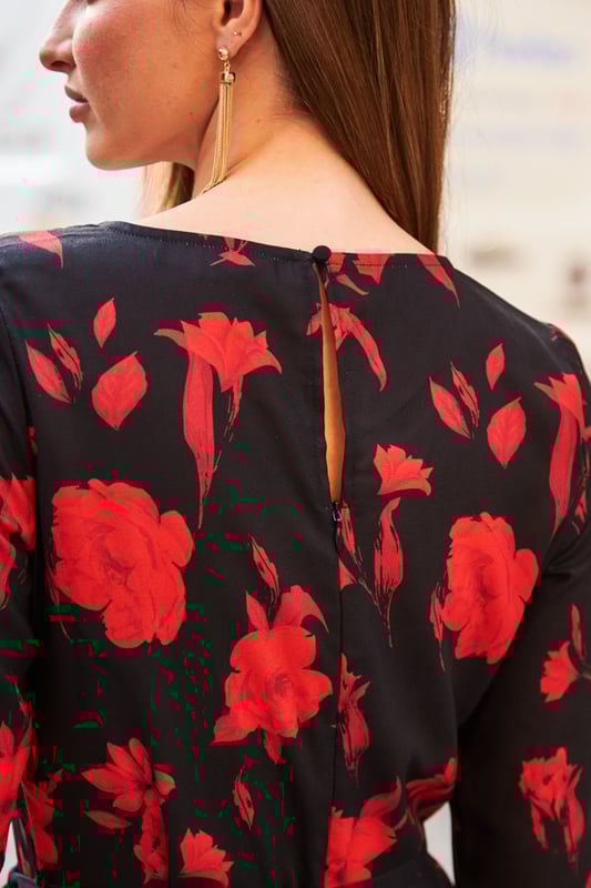 Red ruffle sale hem dress