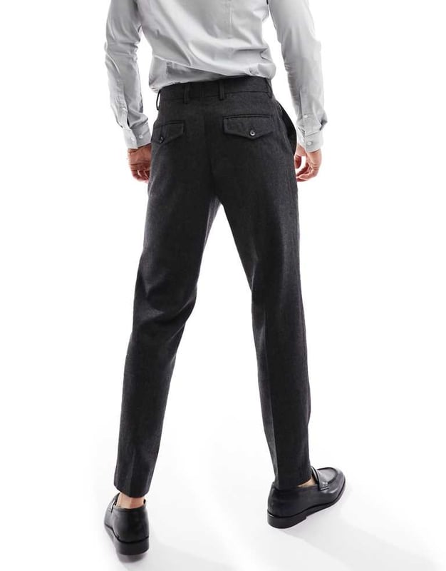 Trousers & Chinos by Selected Homme Do the smart thing Regular rise Belt loops Functional pockets Slim fitSold By: Asos