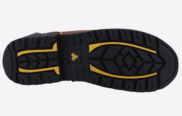FS223 is een duurzame industriële laars met een Goodyear-zoolconstructie. All-weather laars vervaardigd met een waterdichte voering, waterafstotend nubuckleren bovenwerk. Voorzien van een lichtgewicht composietneus en middenzool en een antibacteriële voetbed.
- Amblers Safety FS223 Veiligheids Rigger Laars - Inclusief composiet neuskap en middenzoolbescherming. - Trek-lussen voor gemakkelijk aan- en uittrekken. - Goodyear-gelijmde rubberen loopzool - Bovenwerk en zool zijn gestikt met een duurzame Goodyear-zool - Rubber schurfkap en TPU hielondersteuning - Voldoet aan de EN ISO 20345:2011 normen voor veiligheidsschoeisel.